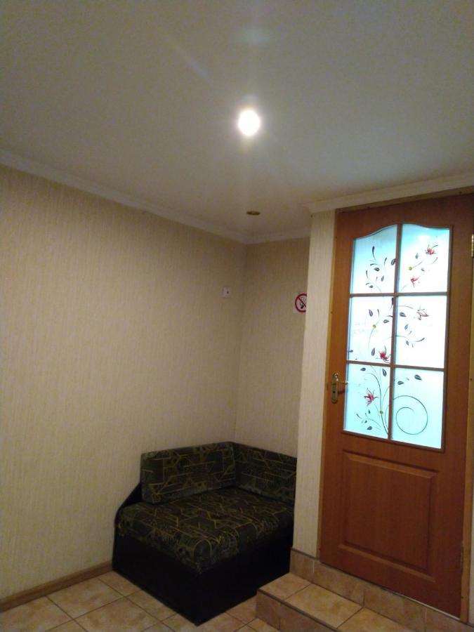Частный Дом, Отдельный Вход И Двор Apartment Cherkasy Luaran gambar
